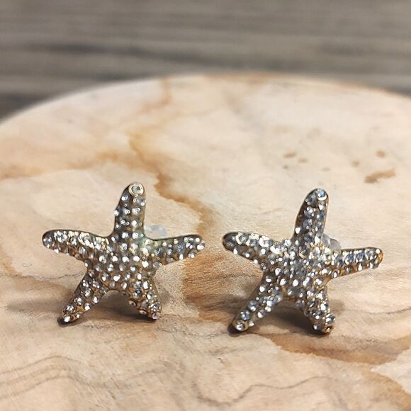 Gold Tone Rhinestone Sparkle Sea Star Pierced Earrings - Picture 1 of 11